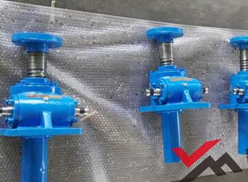 蝸輪絲桿升降機(jī)